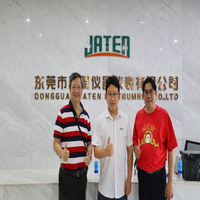 malaysian-customers-visit-jaten-factory